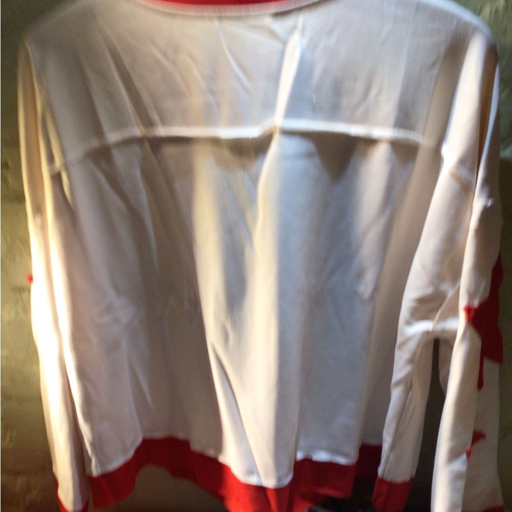SALE ! ♥️Red Star Women's Top - Picture 5 of 5